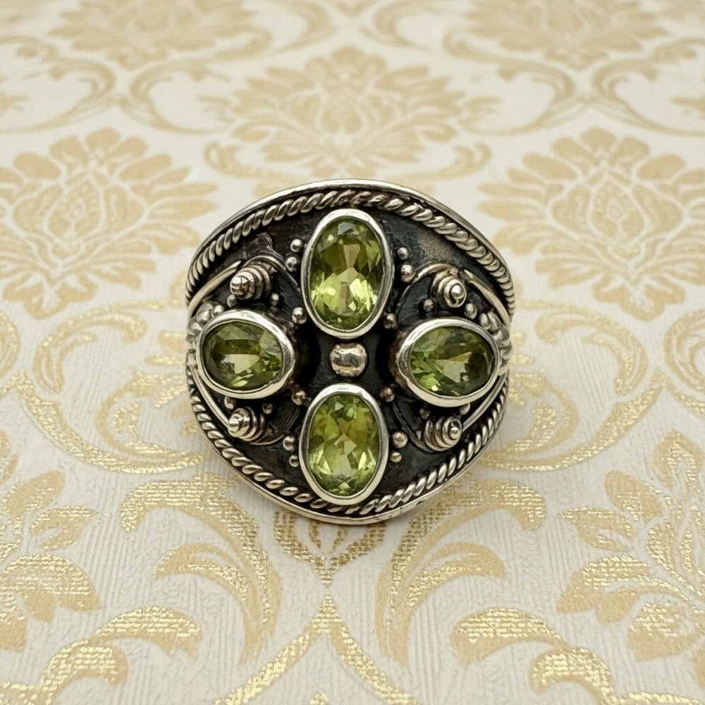 Sterling Silver wide 4 Peridot Gem Ring stamped 925 weight 18.35​